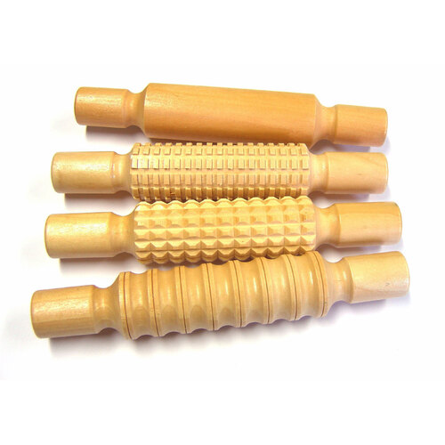 Wooden Patterned Rolling Pin Setof 4 in Arts & Crafts / Clay