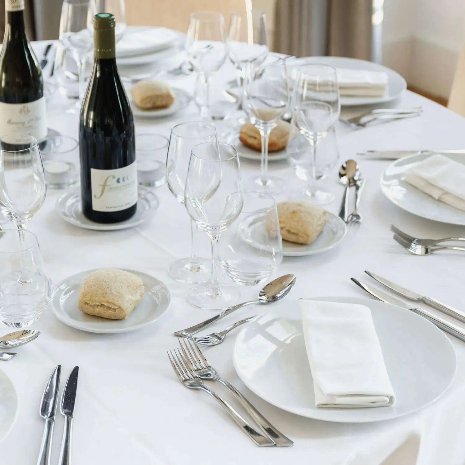 Table Cloth Circular 62" 6 Pack