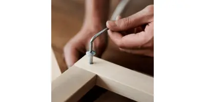 Easy assembly with clear instructions